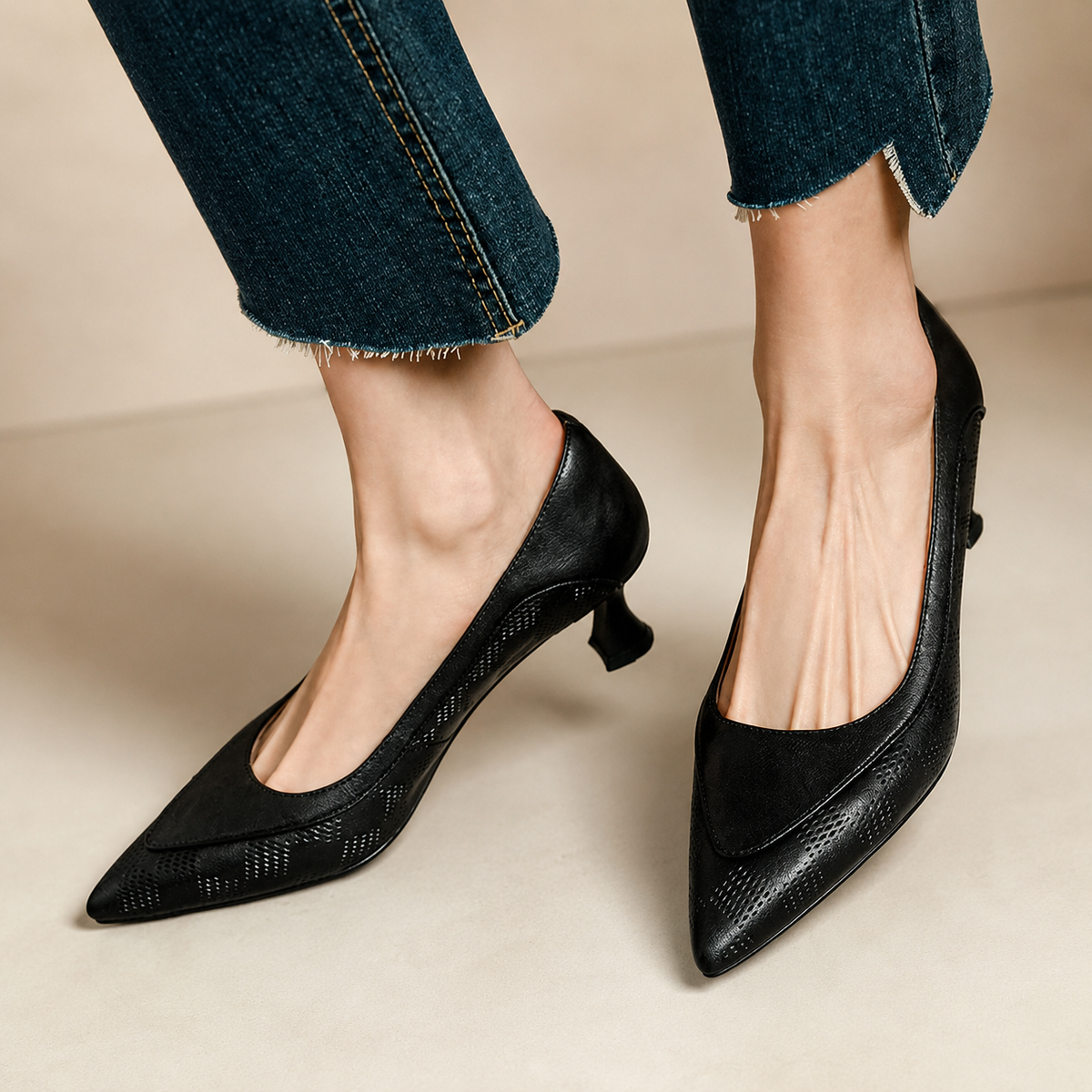 Whitney Women’s Genuine Leather Pointed-Toe Pumps