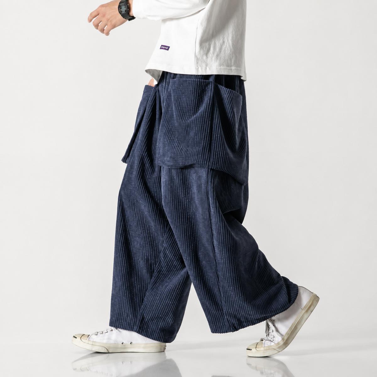 Marlowe Relaxed Wide-Leg Cargo Pants – Textured Fabric with Oversized Pockets