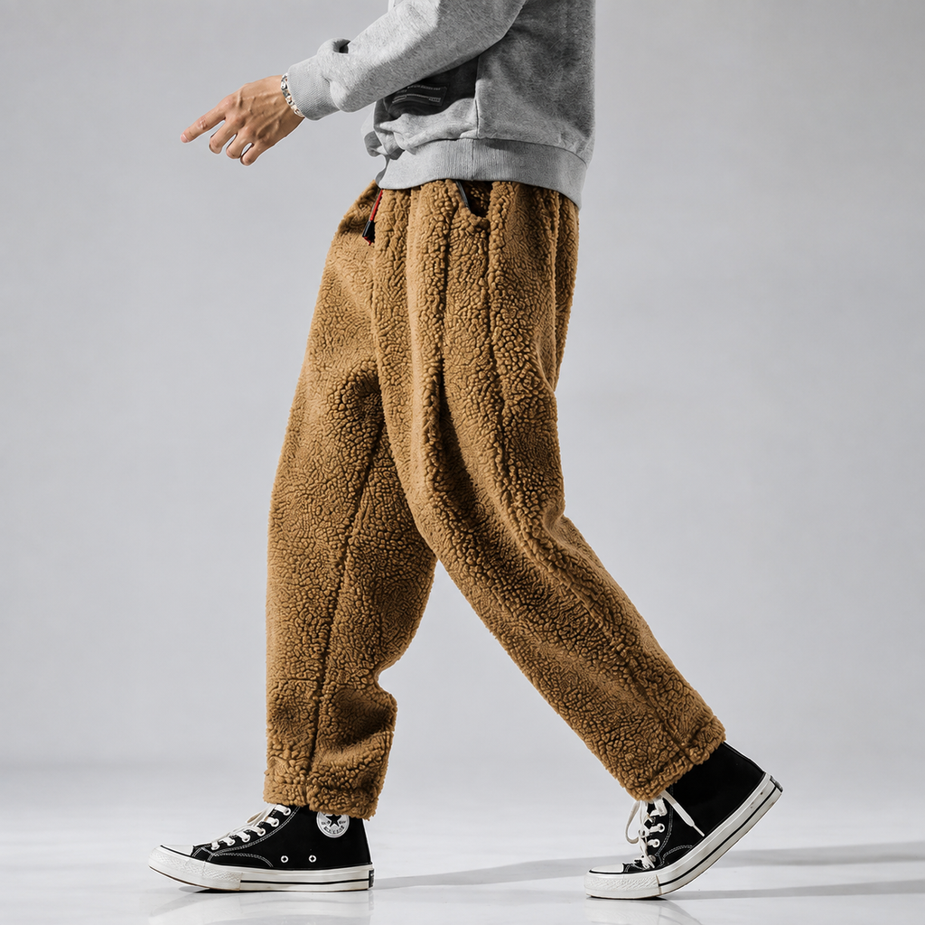 Nolan Men’s Textured Fleece Jogger Pants