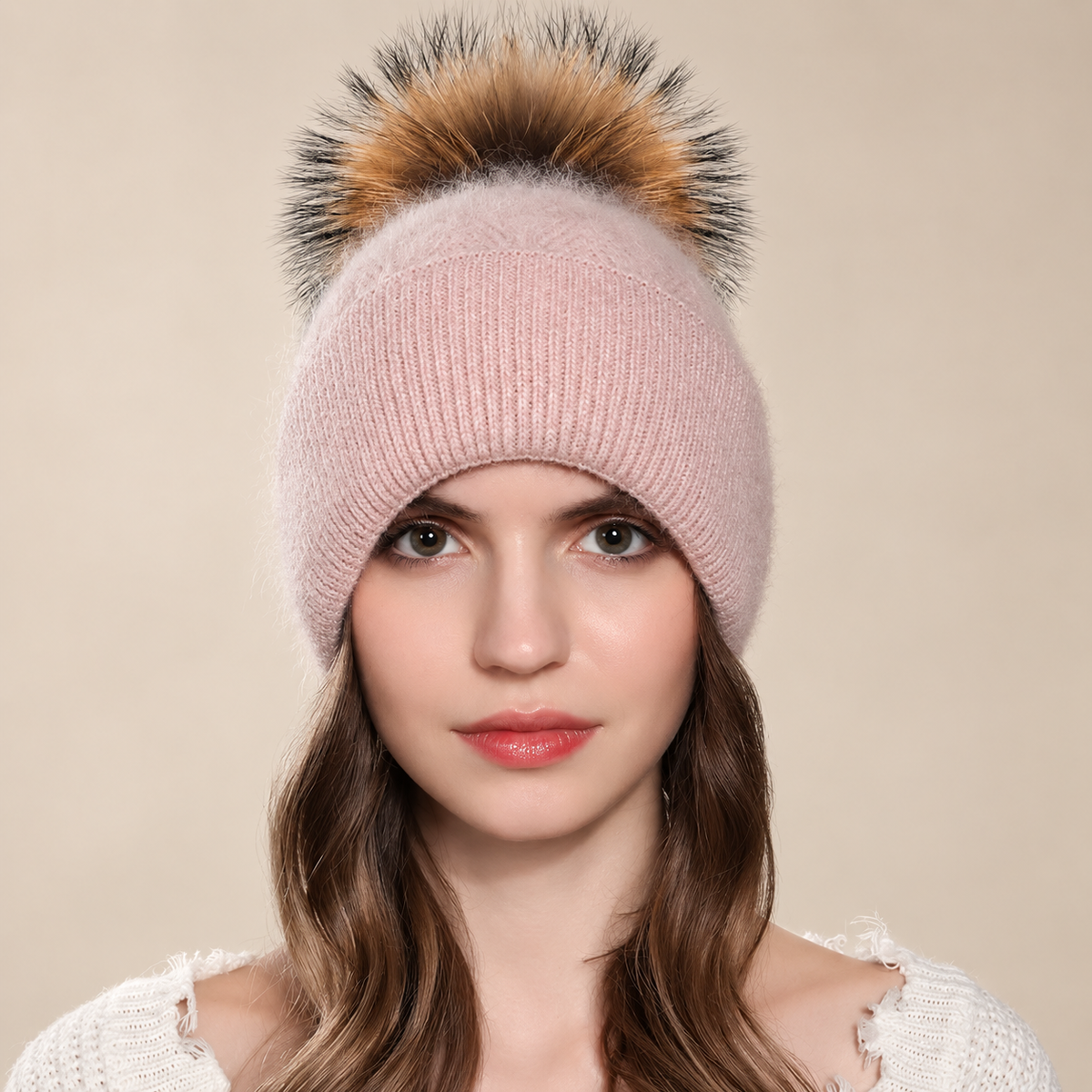 Amélie Women’s Plush Knit Pom-Pom Beanie