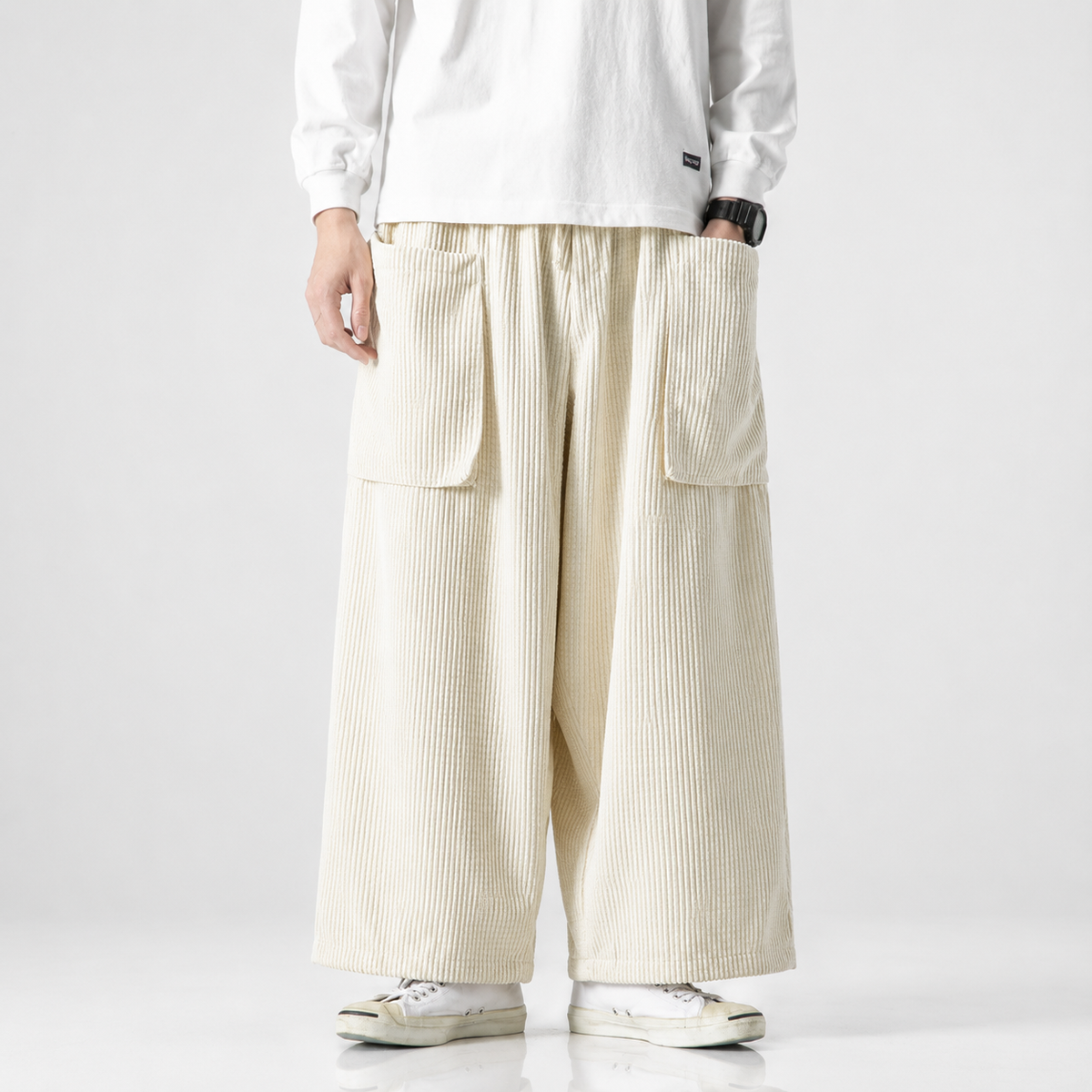 Marlowe Relaxed Wide-Leg Cargo Pants – Textured Fabric with Oversized Pockets