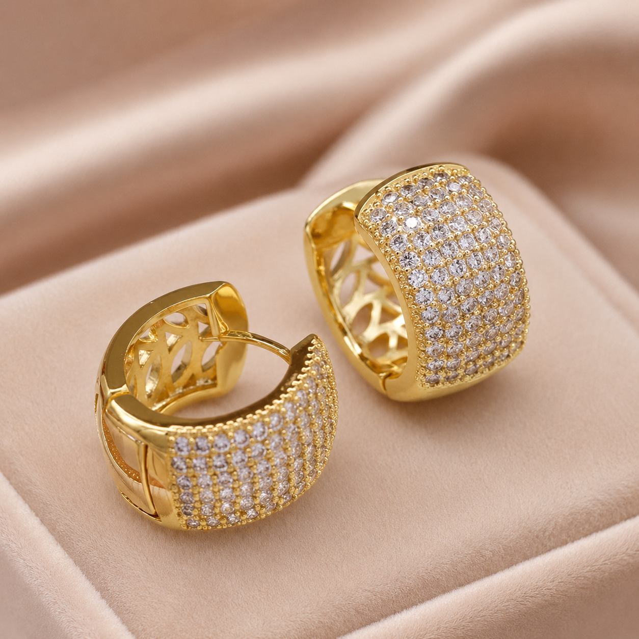 Peyton Wide Huggie Hoop Earrings