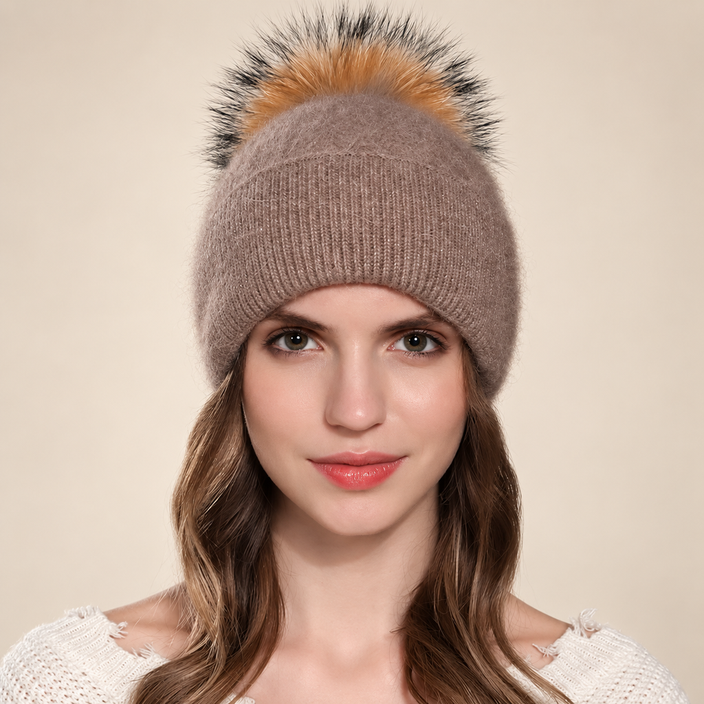 Amélie Women’s Plush Knit Pom-Pom Beanie