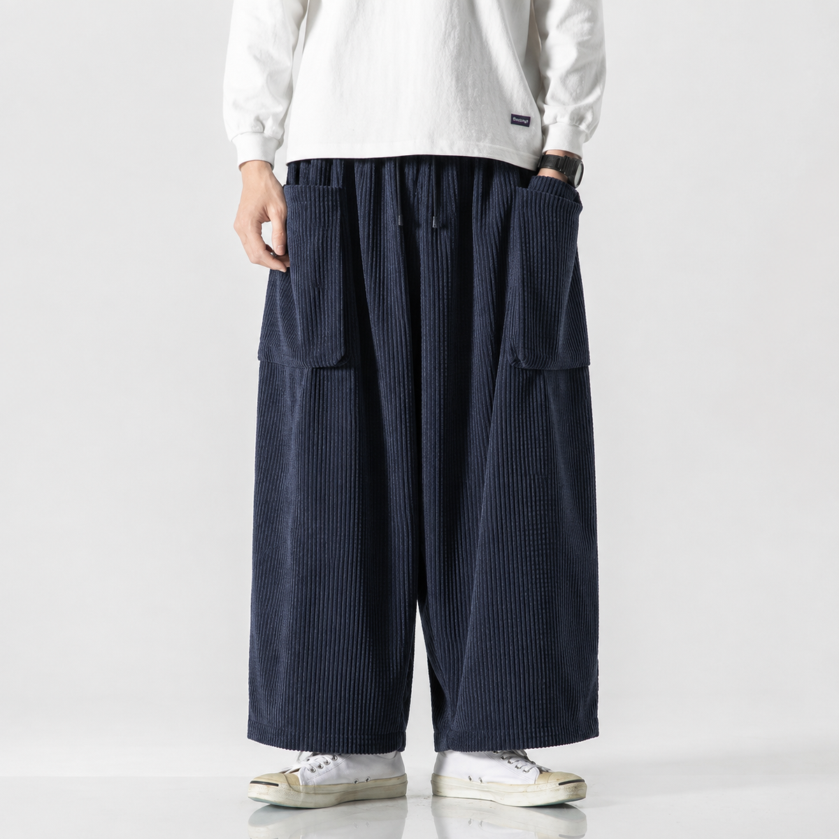 Marlowe Relaxed Wide-Leg Cargo Pants – Textured Fabric with Oversized Pockets