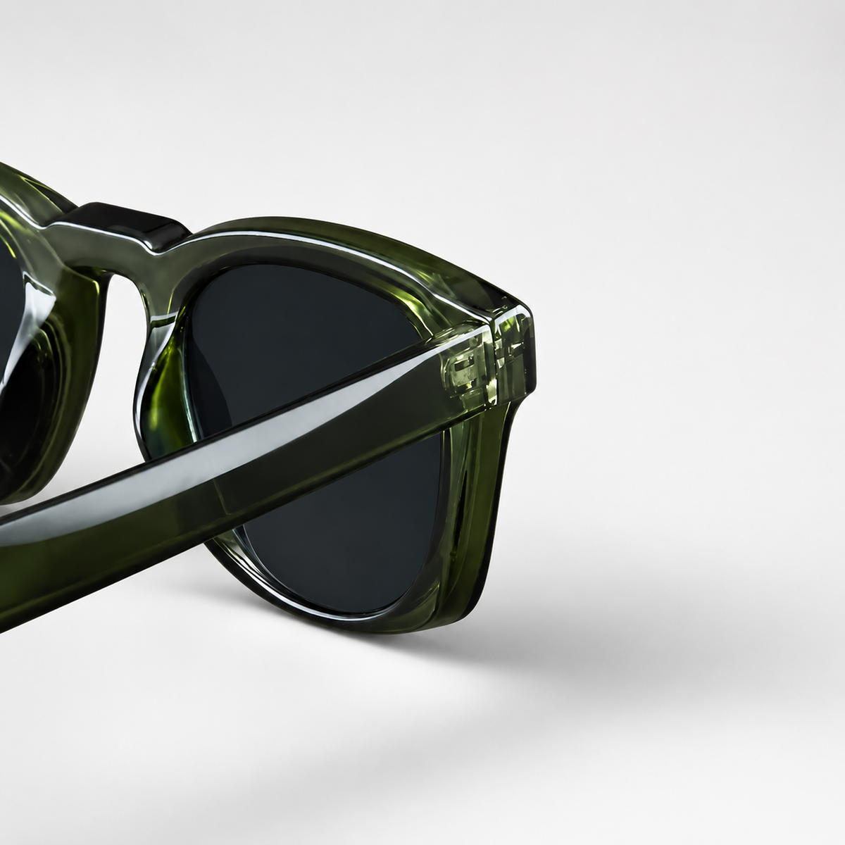 Arlo Classic Square-Frame Sunglasses