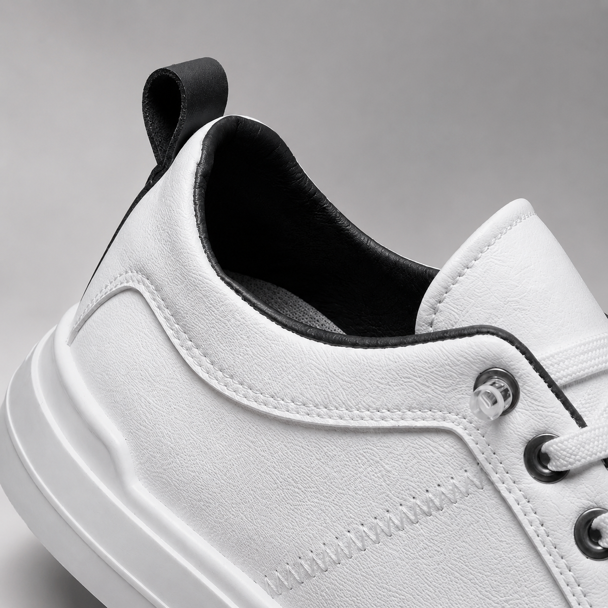 Caleb Men’s Flexible Lace-Up Sneakers