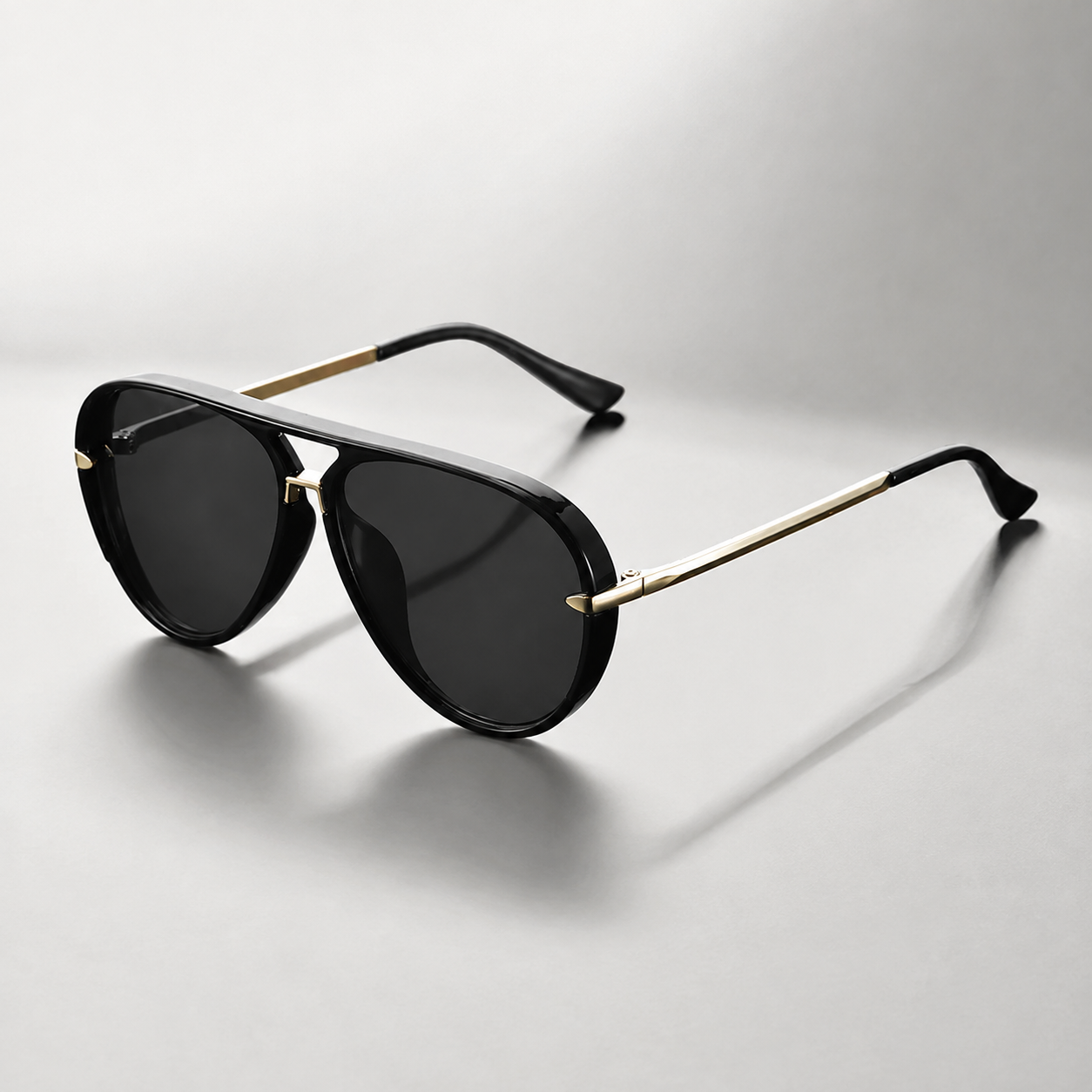 Carter Soran Aviator Sunglasses
