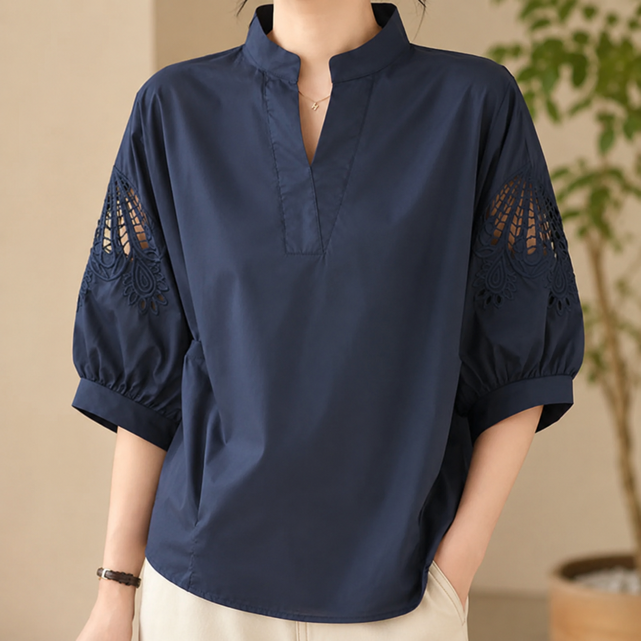 Claire Women’s Floral Linen-Blend Blouse