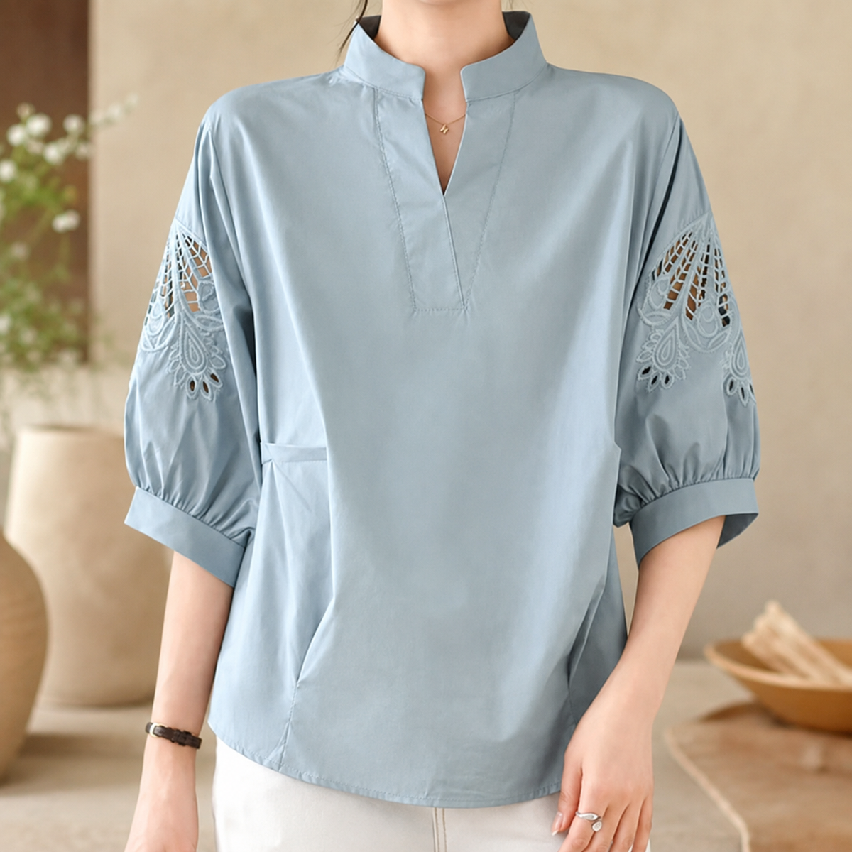 Claire Women’s Floral Linen-Blend Blouse
