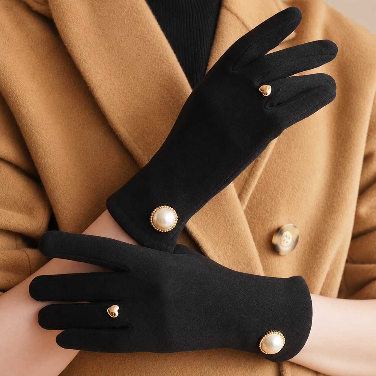 Elodie Touchscreen Fleece Gloves With Pearl Button