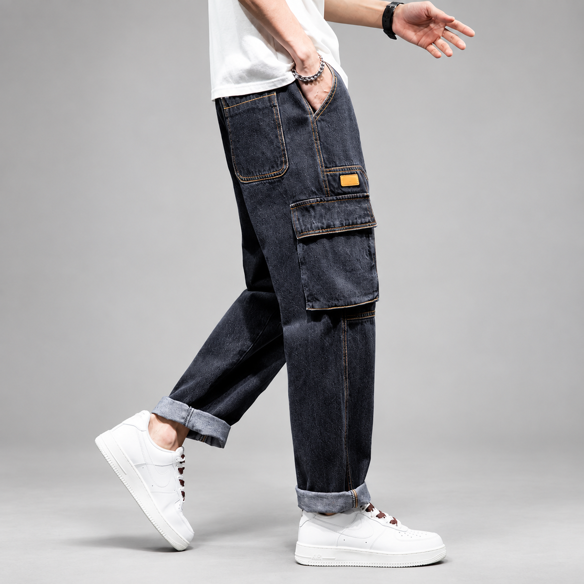 Enzo Men’s Relaxed-Fit Wide-Leg Denim Cargo Pants