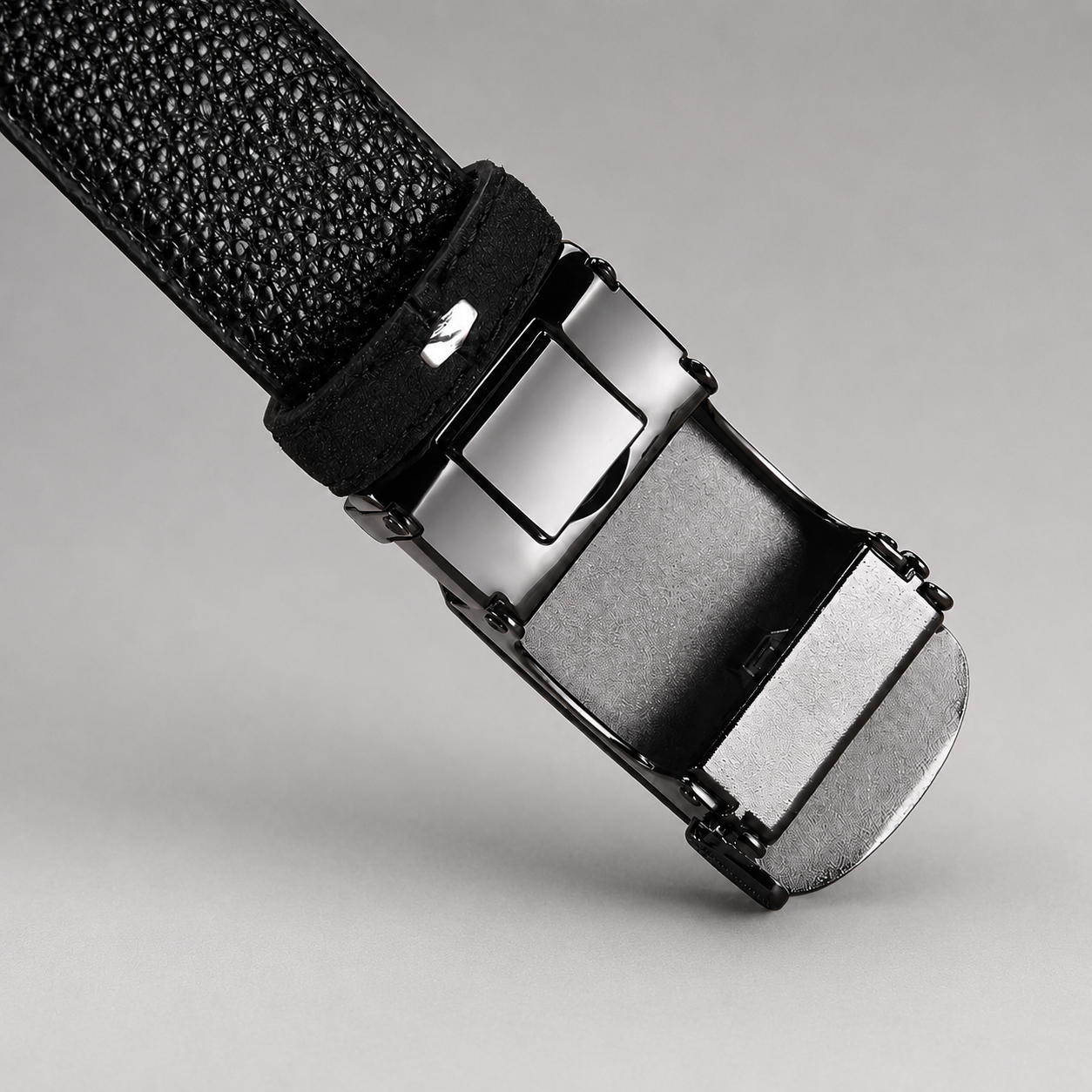 Mason Grant Men’s Modern Buckle Dress Belt