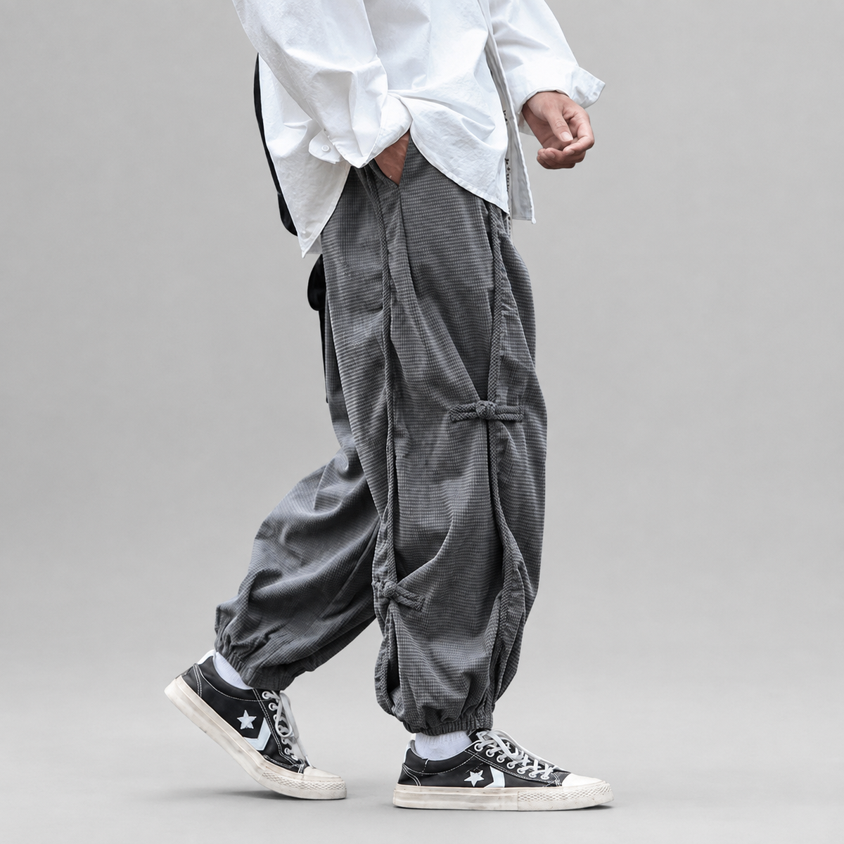 Matteo Men’s Textured Relaxed Jogger Pants