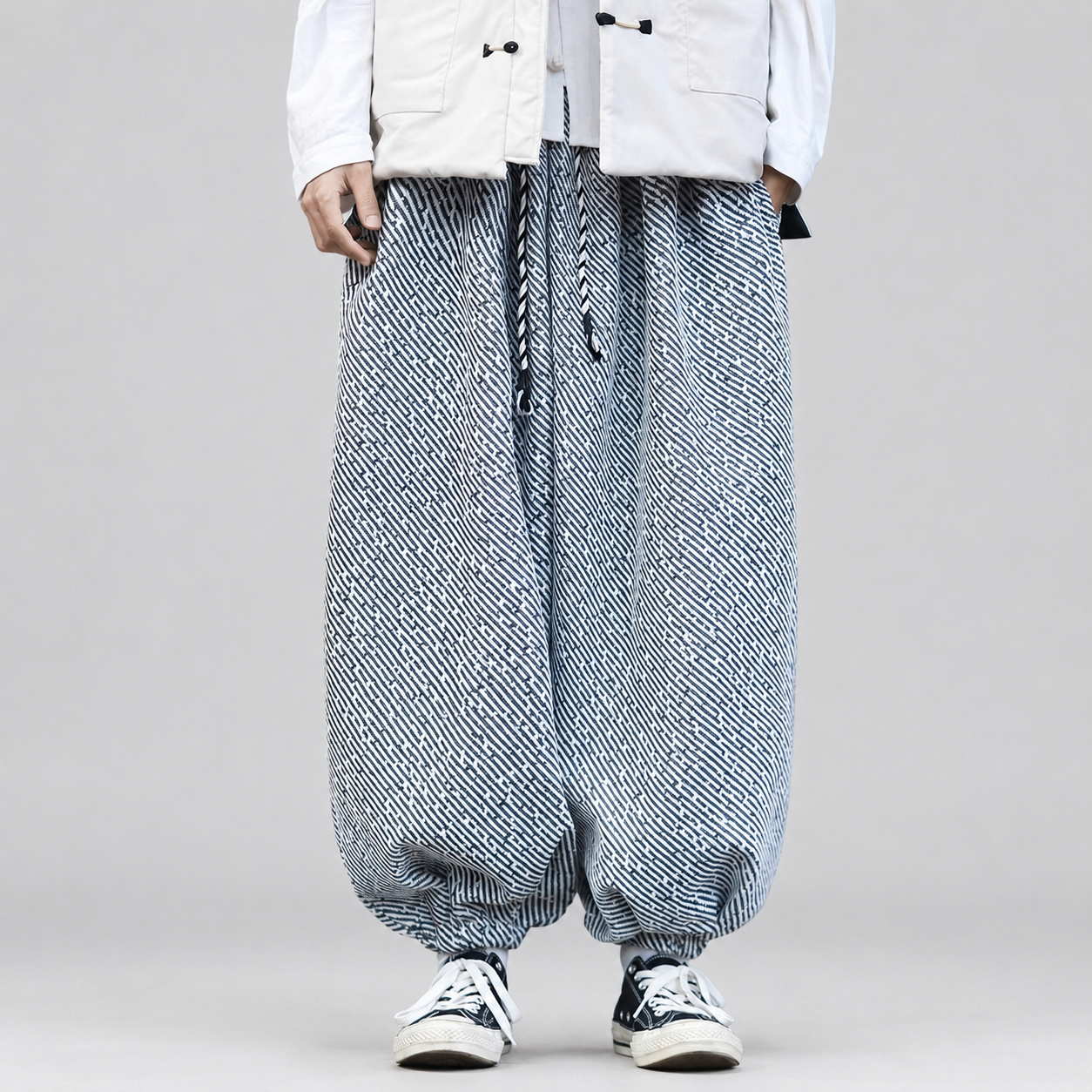 Miles Men’s Textured Balloon Harem Pants