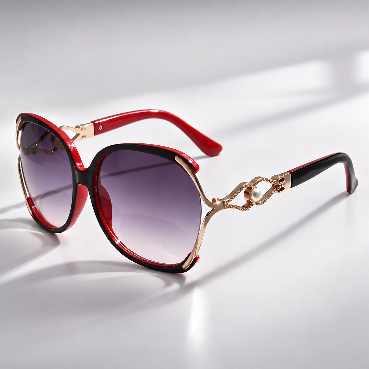 Peyton Women’s Round-Frame Sunglasses