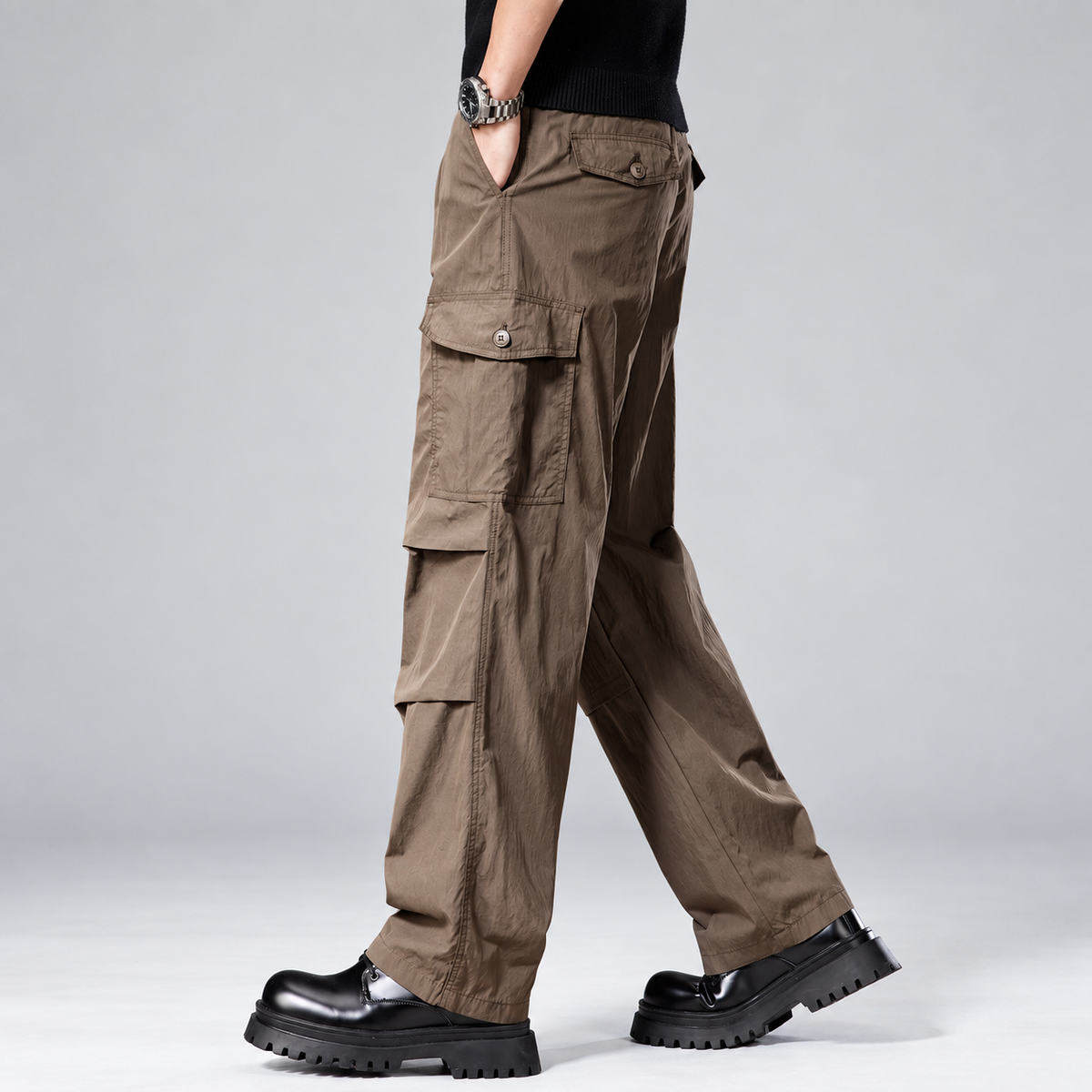 Weston Men's Relaxed Straight-Leg Cargo Pants with Layered Panels