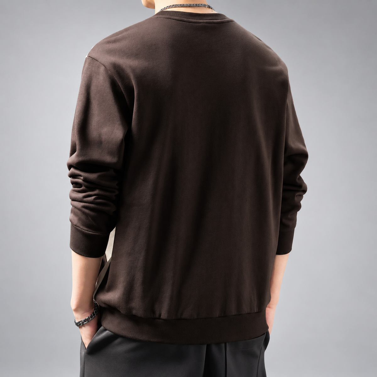 Azure Men's Color Block Crewneck Sweatshirt with Cargo Pocket