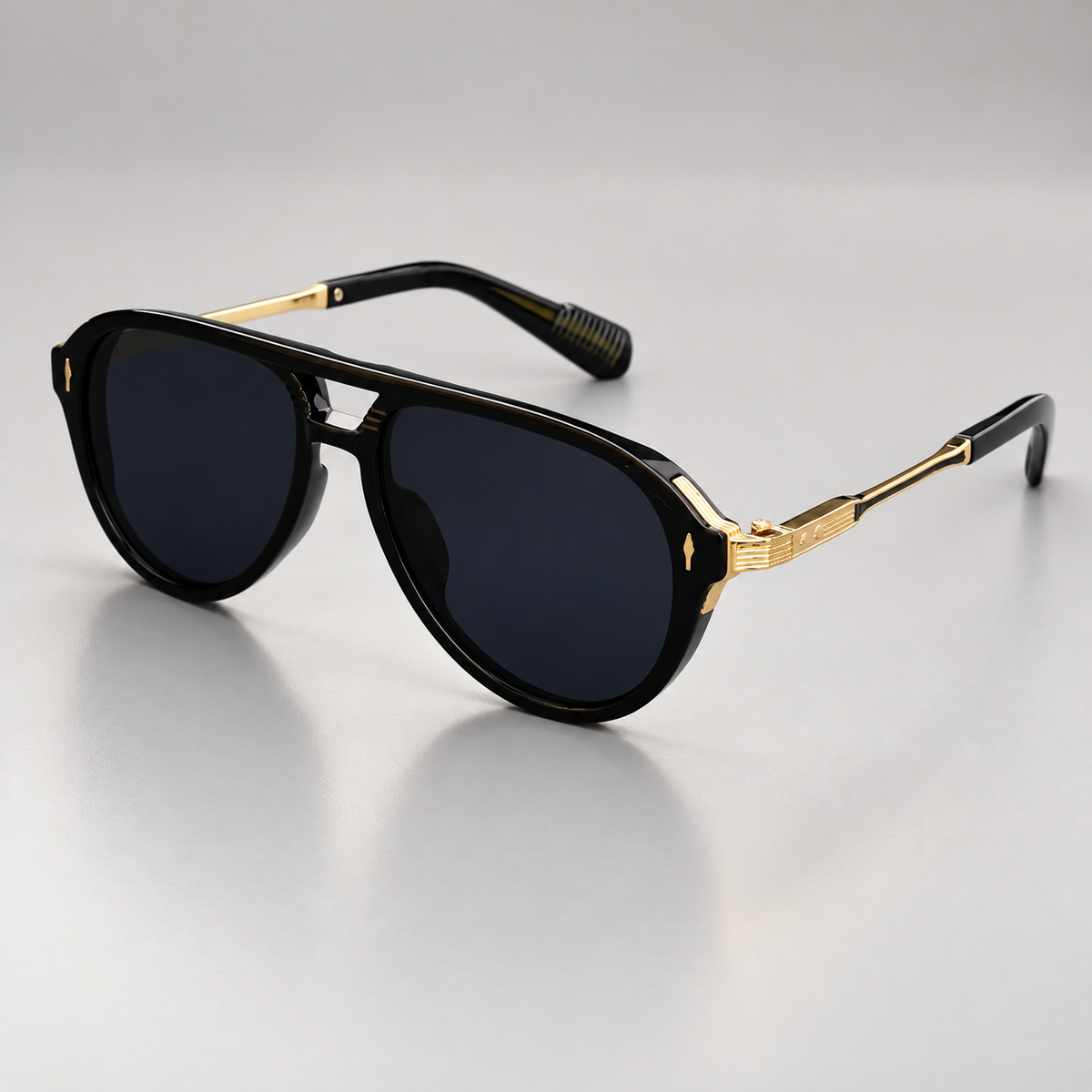 Vittorio Oversized Aviator Sunglasses with Gold-Tone Temple Accents