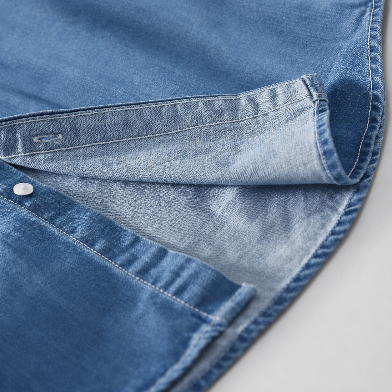 James Men’s Long Sleeve Denim Button-Up Shirt with Chest Pockets
