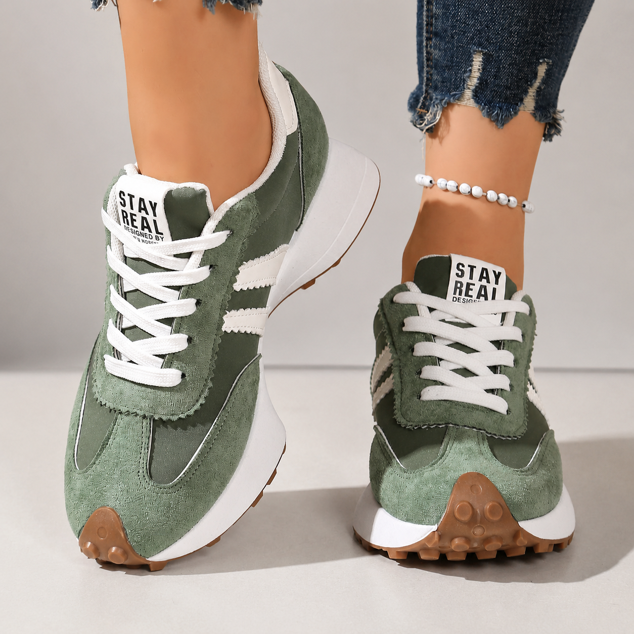 Sophia Sneakers