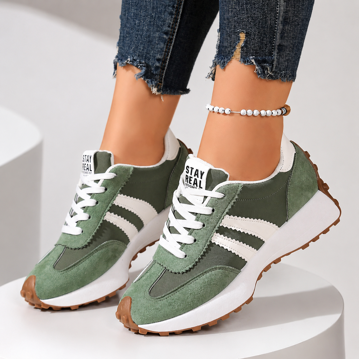 Sophia Sneakers